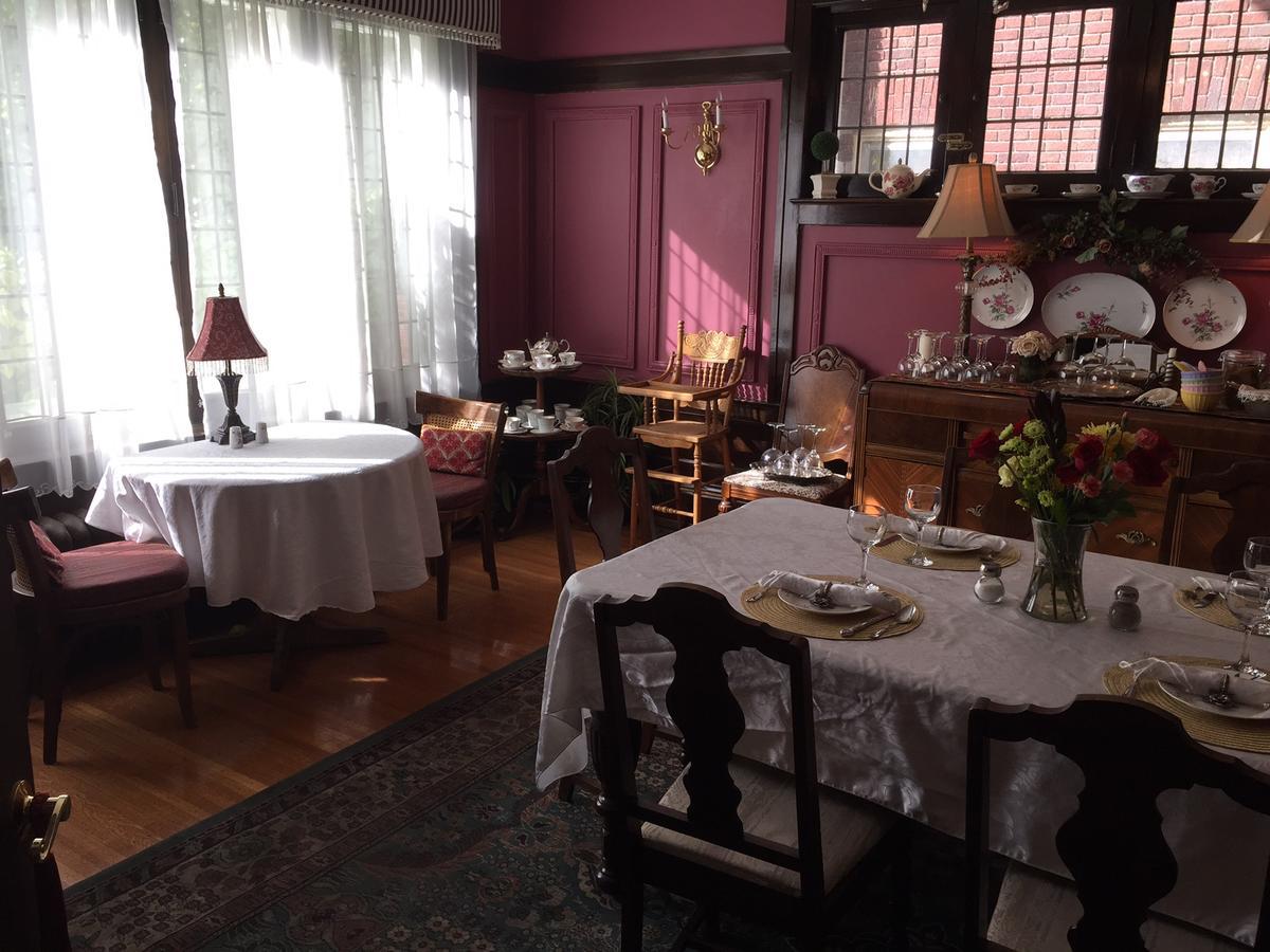 Hanover House Bed And Breakfast ไนแอการาฟอลส์ ภายนอก รูปภาพ