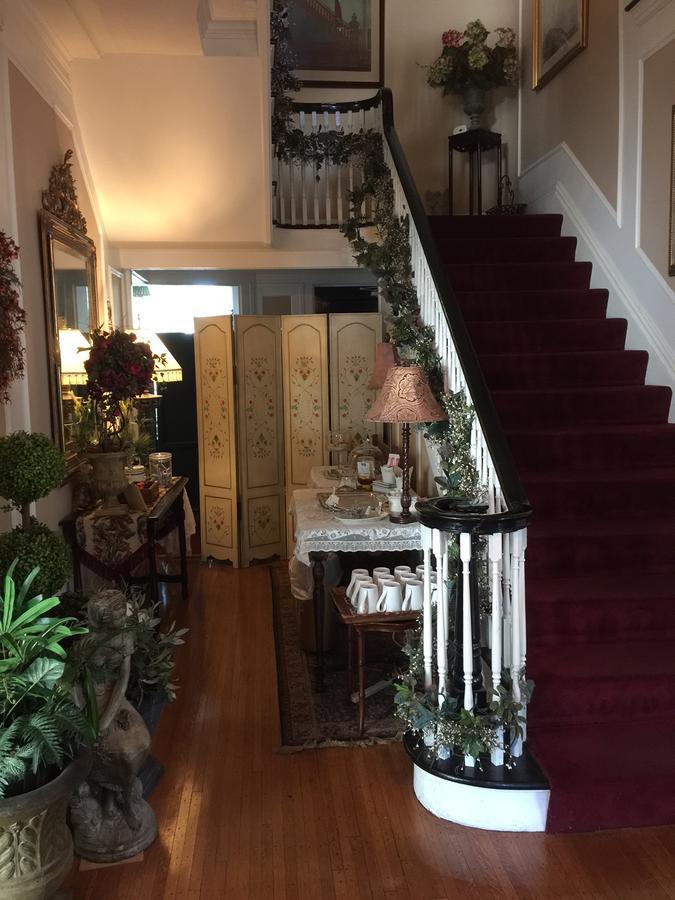 Hanover House Bed And Breakfast ไนแอการาฟอลส์ ภายนอก รูปภาพ