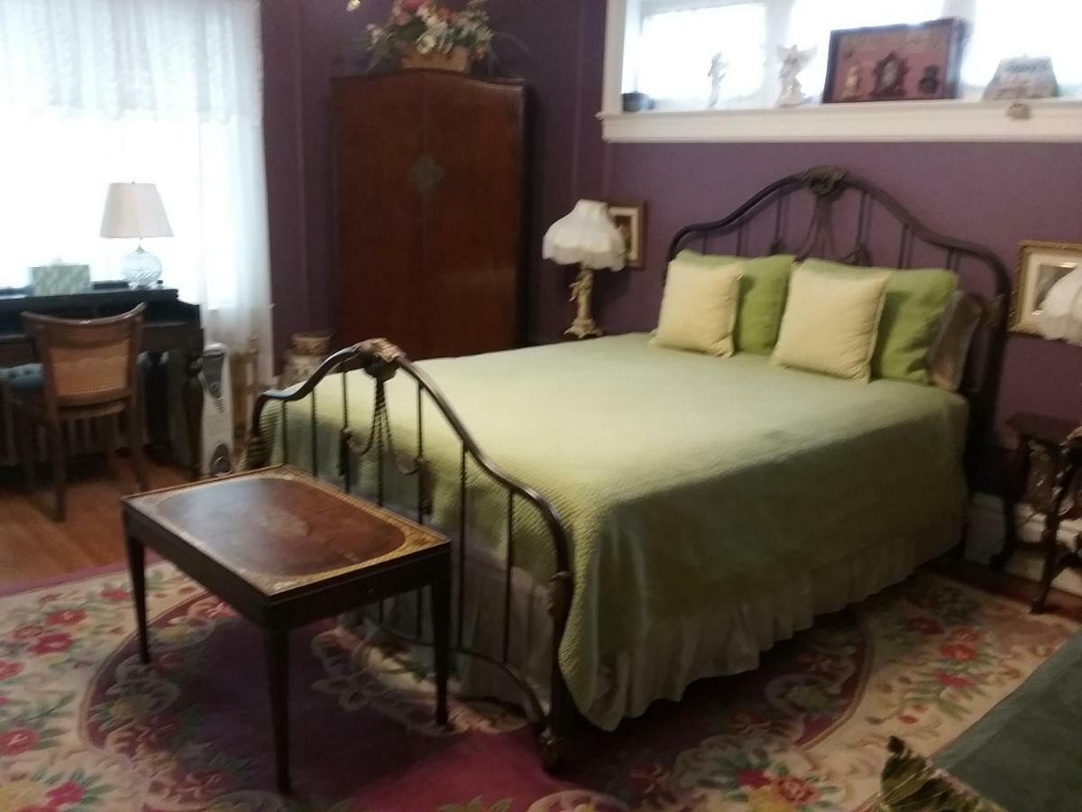 Hanover House Bed And Breakfast ไนแอการาฟอลส์ ภายนอก รูปภาพ