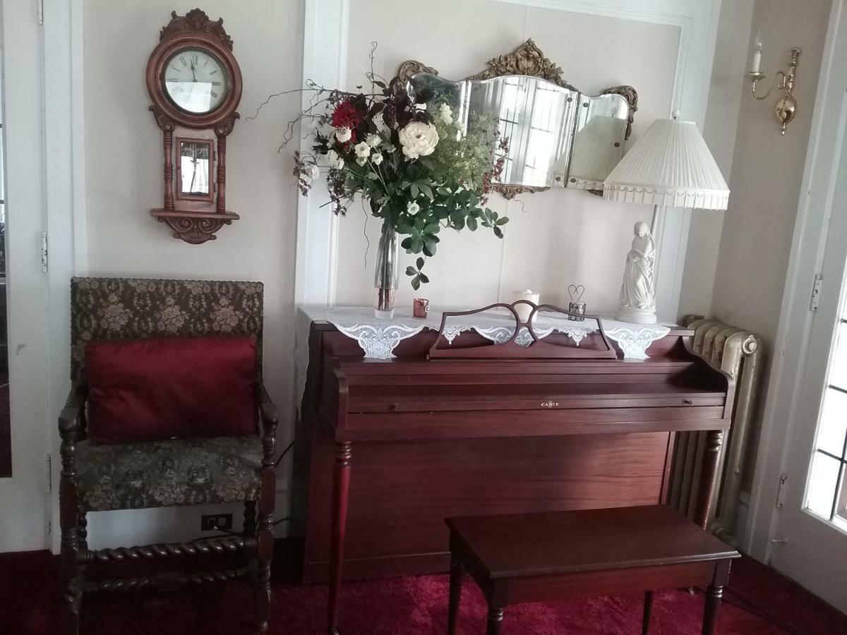 Hanover House Bed And Breakfast ไนแอการาฟอลส์ ภายนอก รูปภาพ